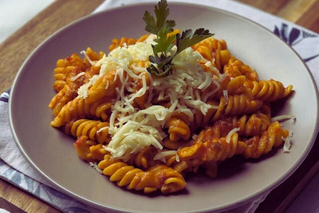 Cheesy Skillet Beef Pasta