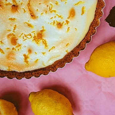 Sunshine Bliss Lemon Meringue Pie