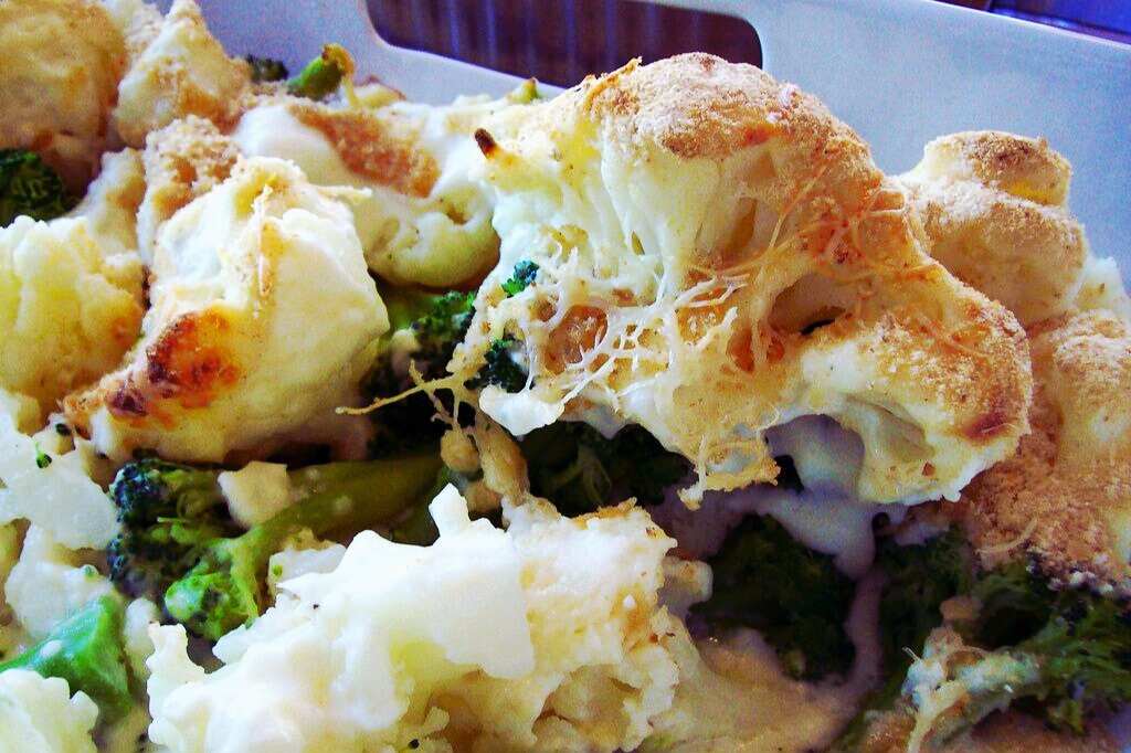 Cheesy Broccoli Baked Delight