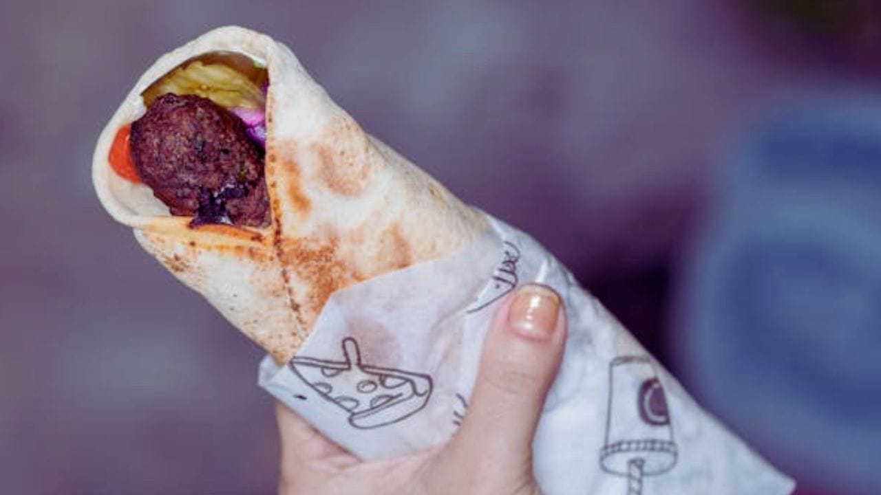 Crunchy Homemade Falafel Pita Pockets