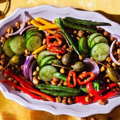 Healthy Quinoa Bowl With Roasted Vegetables