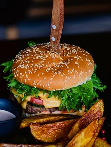 The Ultimate Copycat Carl’s Jr. Burger