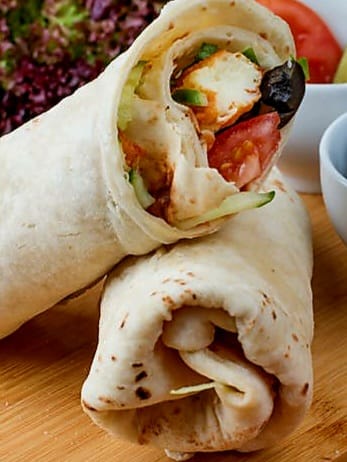 Crispy Chicken Caesar Wrap Delight