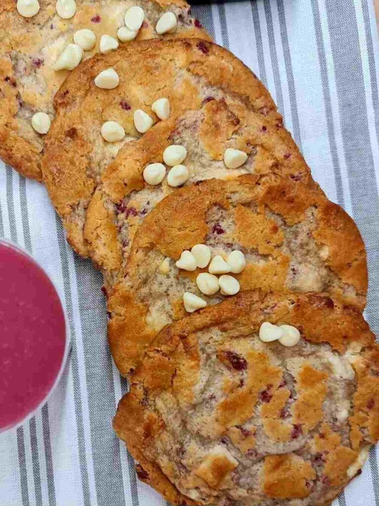 Golden Festival Pistachio Cranberry Cookies