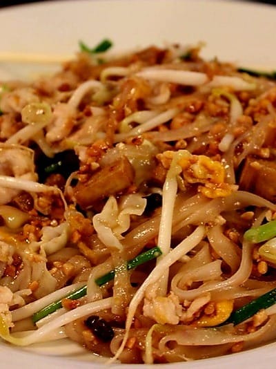 Zesty Street-Style Chicken Pad Thai