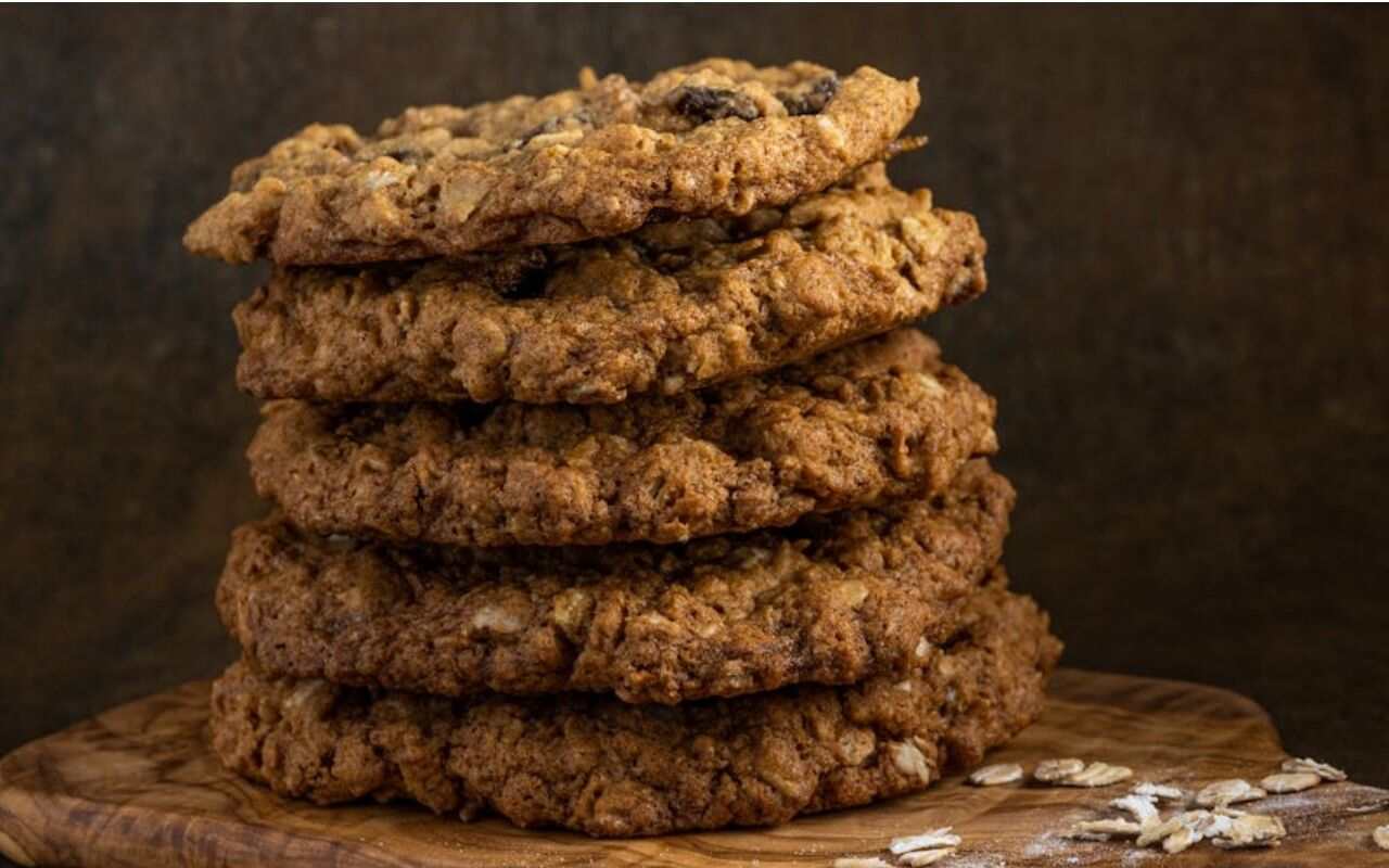 Golden Hearth Oatmeal Raisin Cookies