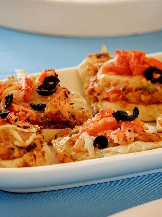 Mini Bagel Pizza Bites