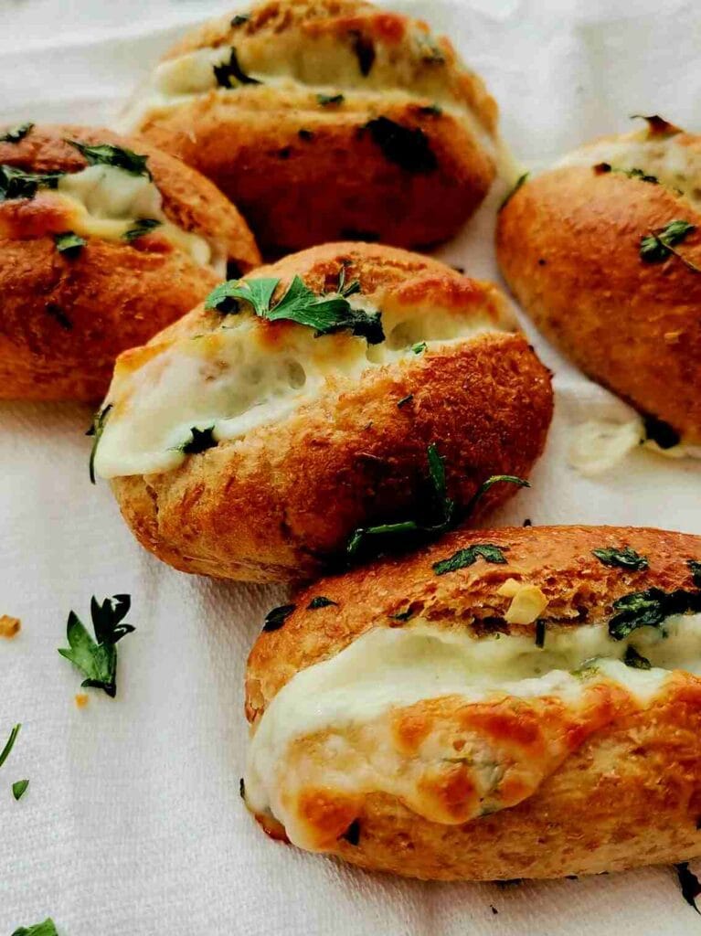 Ultimate Gooey Garlic Melt Bread