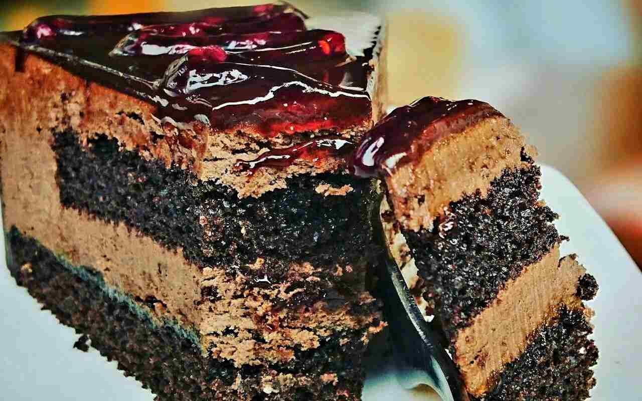 No-Bake Chocolate Eclair Dream Cake