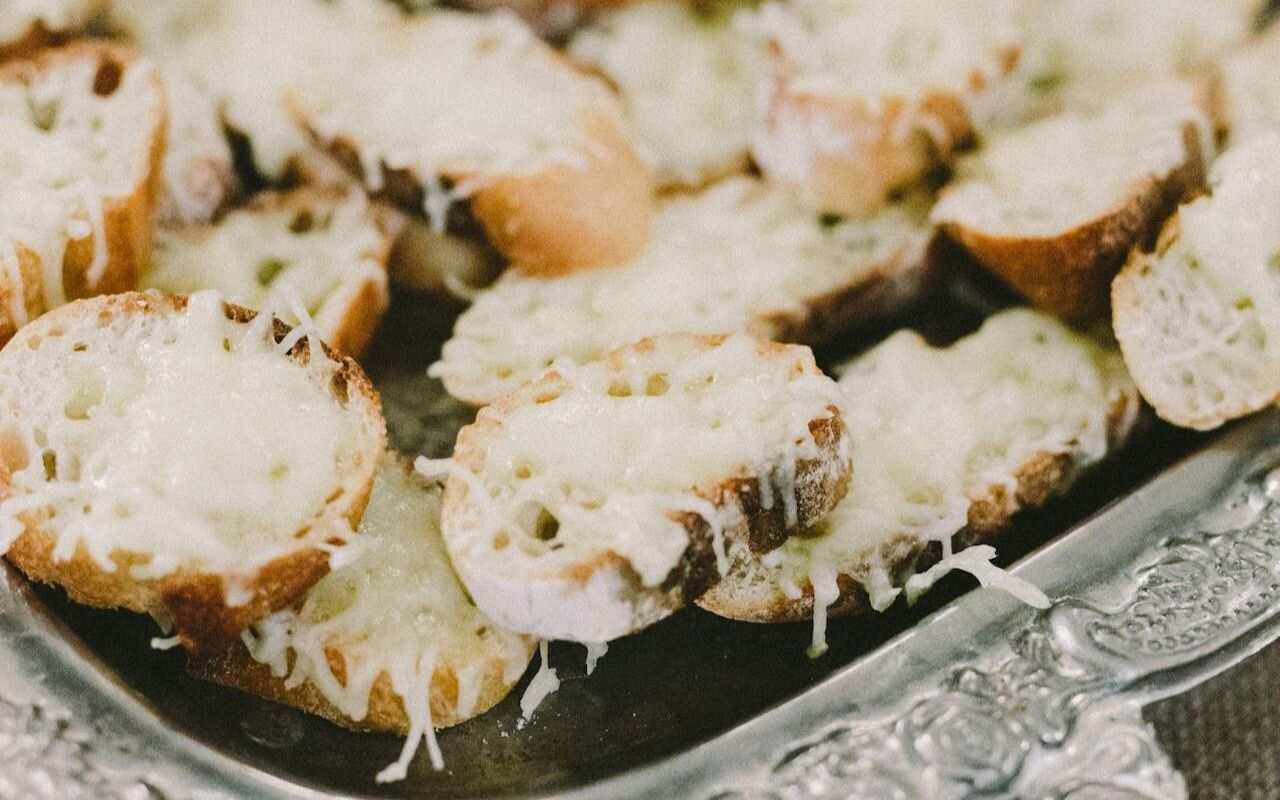 Golden Crunch Parmesan Crostini Bites