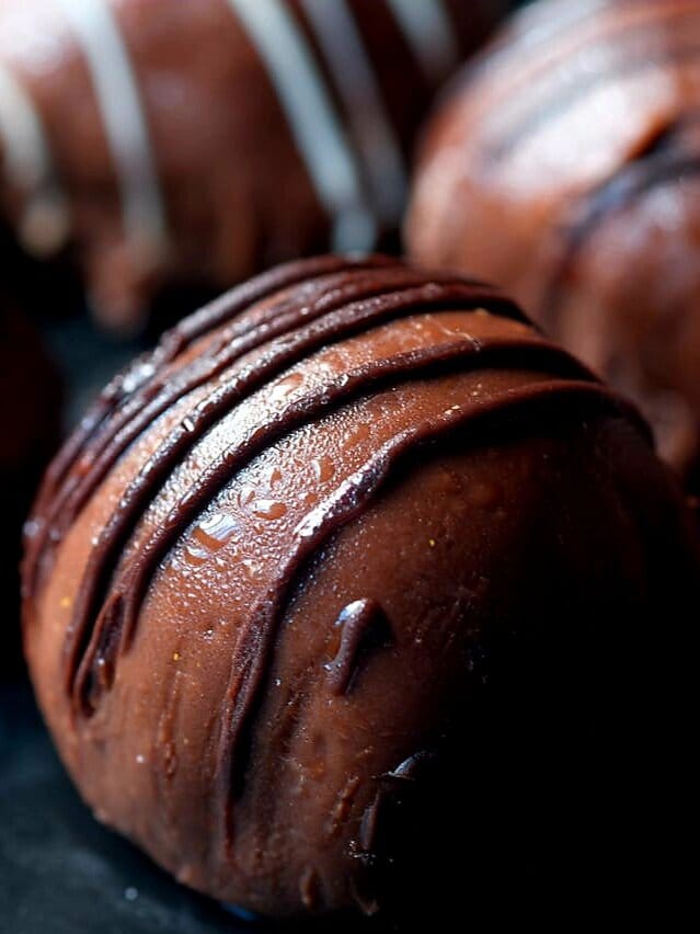 Chocolate Truffles At Home