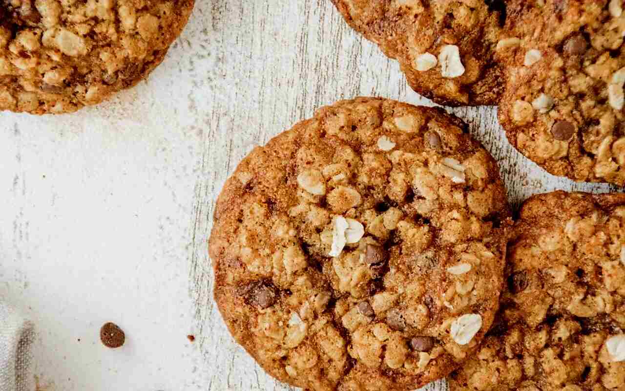 Golden Crunch Butter Pecan Bliss Cookies