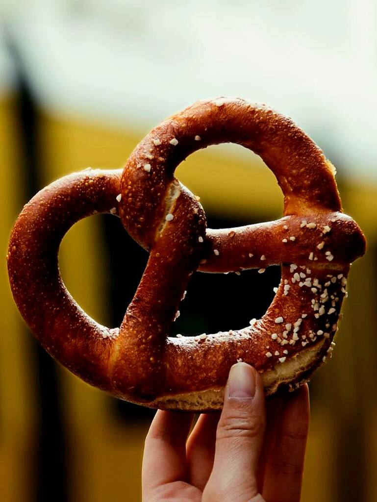 Ultimate Salted Caramel Pretzel Bark Recipe