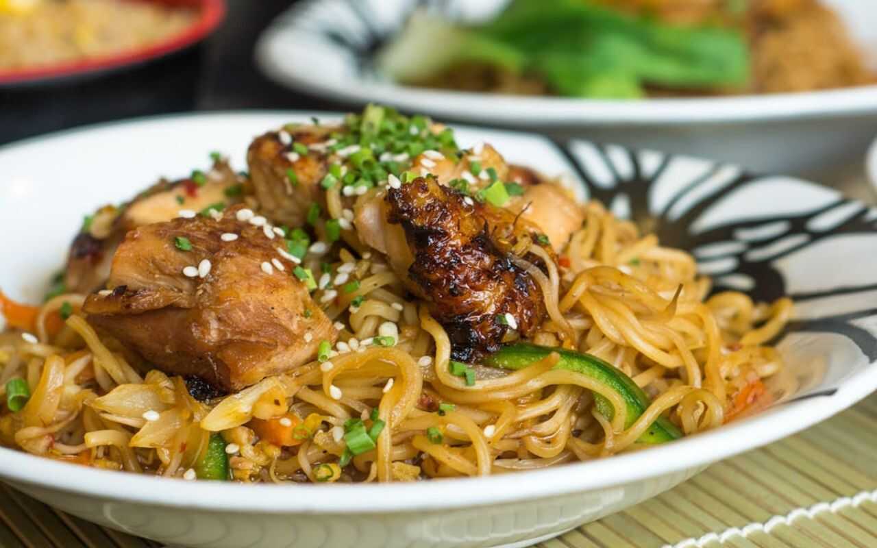 Quick and Flavorful Instant Pot Chicken Lo Mein