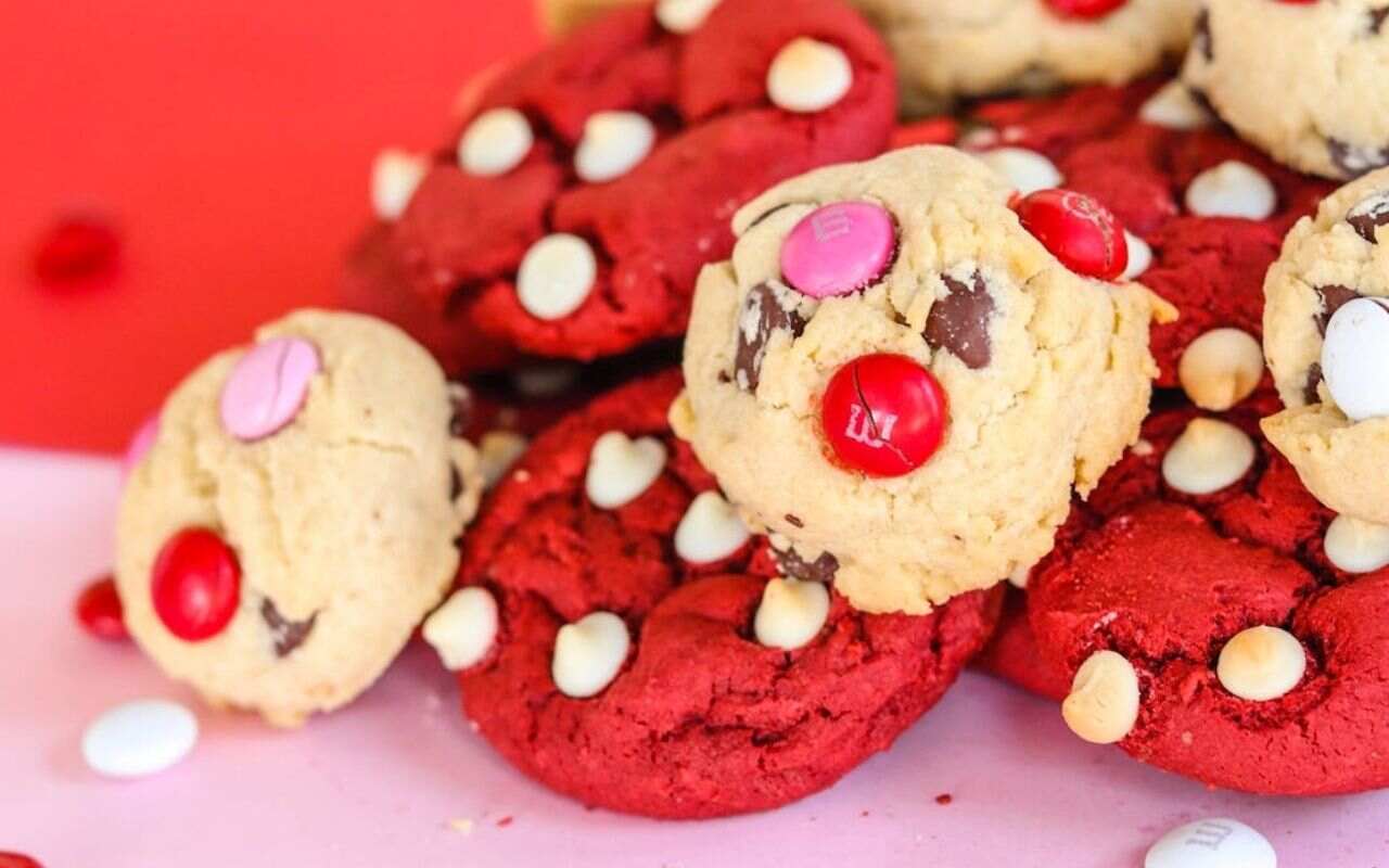 Homemade M&M Cookies