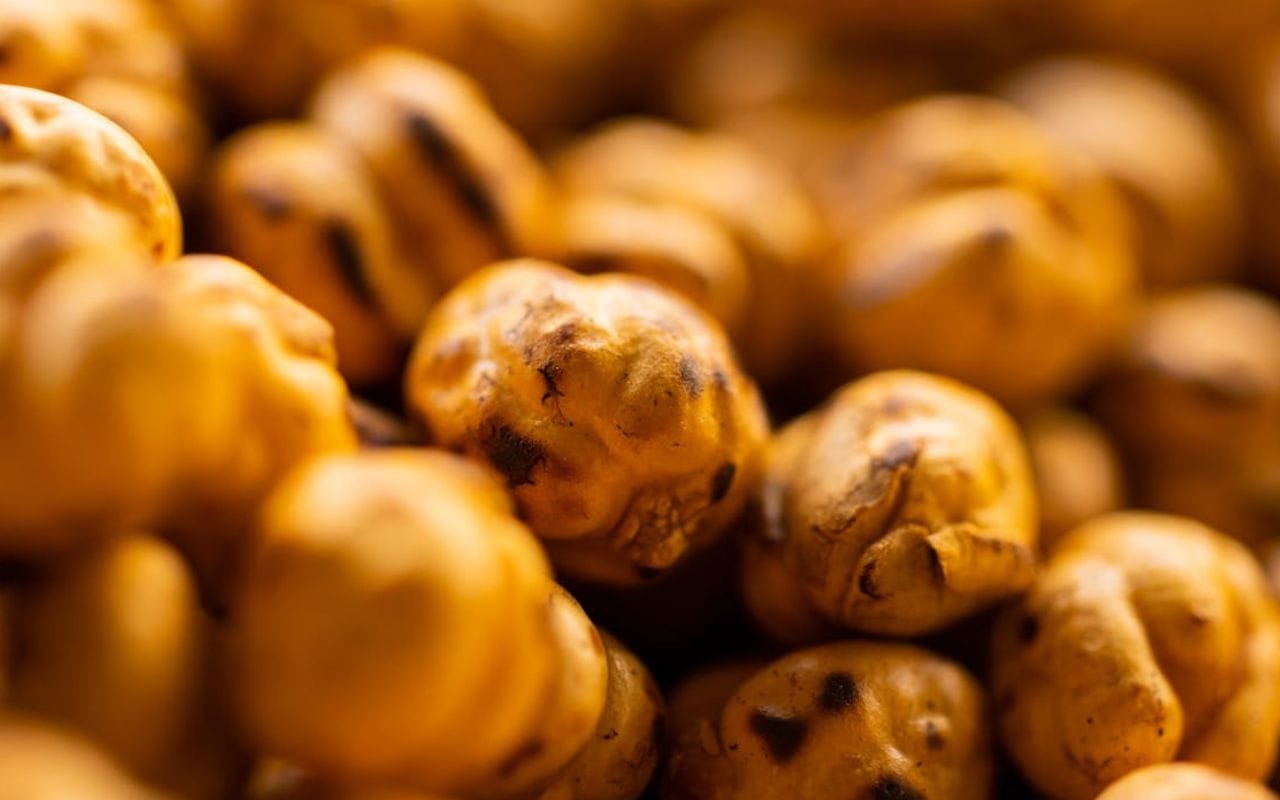 Crispy Roasted Chole Snacks