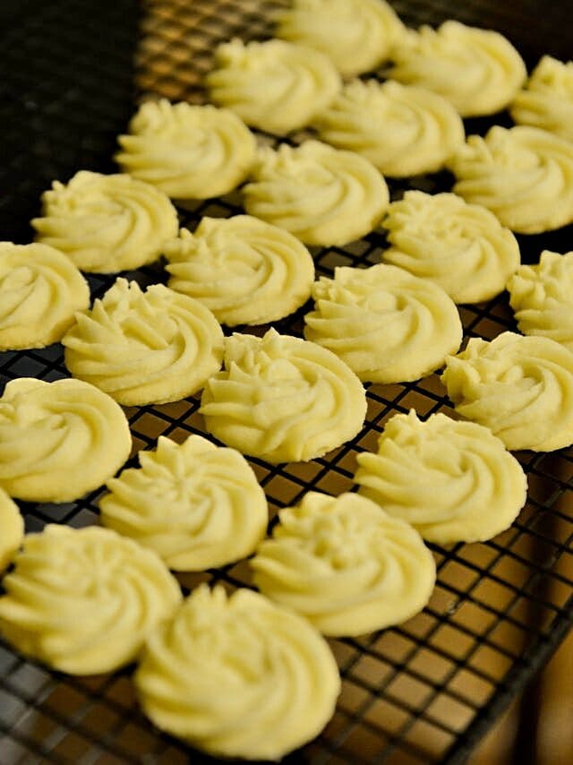 Golden Melt Classic Butter Cookies