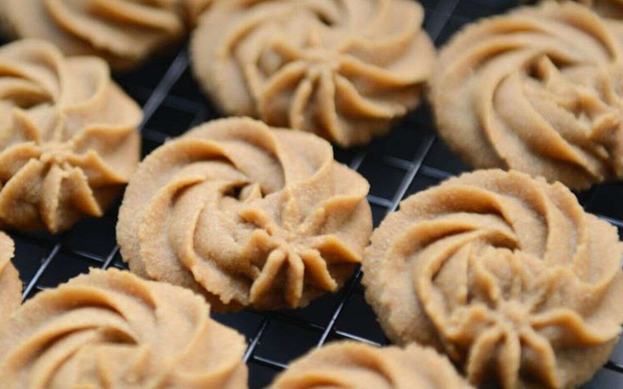 Golden Melt Classic Butter Cookies