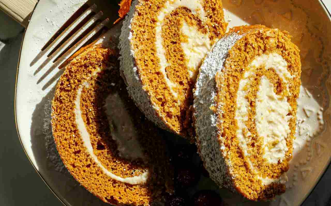 Homemade Pumpkin Rolls