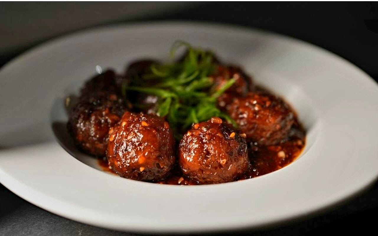 Sweet-Sour Cranberry Glazed Meatballs