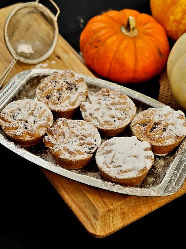 Fluffy Fall Pumpkin Muffins