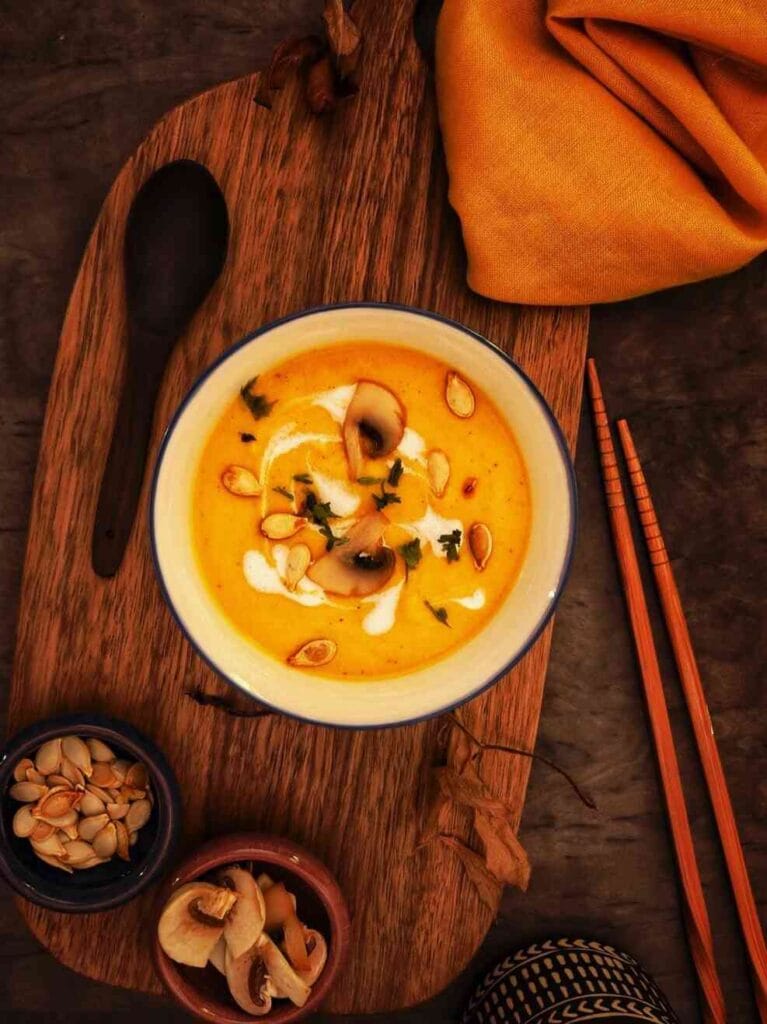 Creamy Coconut Curry Pumpkin Soup