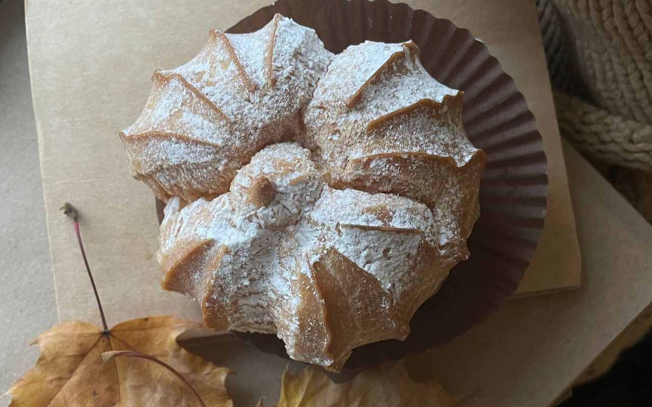 Fluffy Fall Pumpkin Muffins