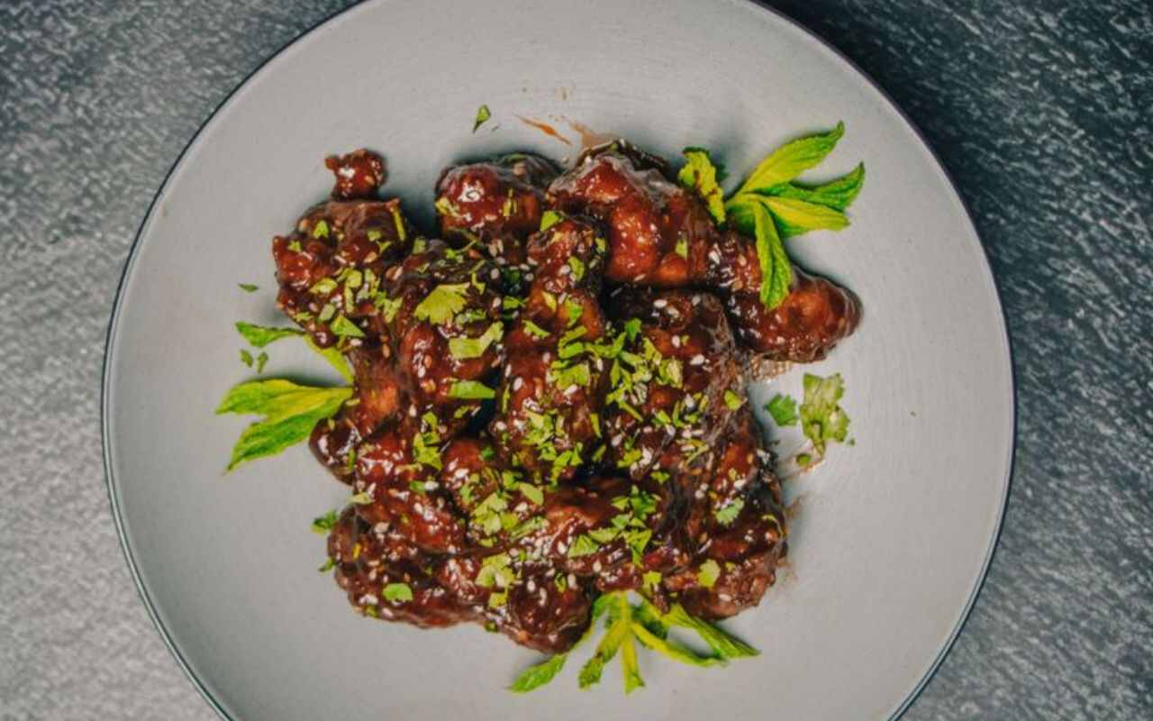 Crispy Dragon General Tso's Chicken