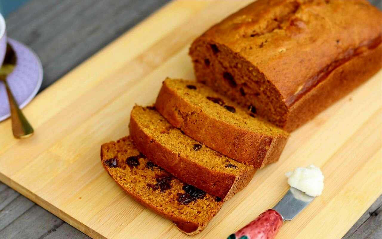 Moist Maple-Spiced Pumpkin Bread